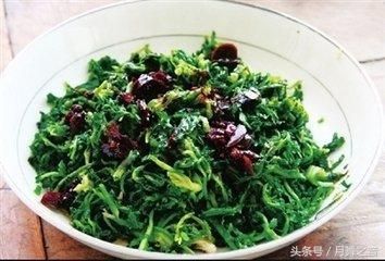你知道薺菜的營養(yǎng)價(jià)值嗎？而且薺菜不能亂吃 也有一定的禁忌呢