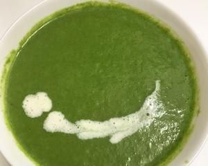 健身食譜 香煎三文魚配蘆筍濃湯 菠菜汁綠醬意粉的做法 步驟4