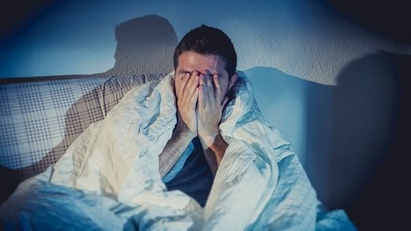 起床睡前小動作讓男性更健康