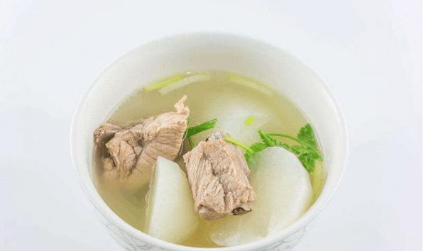 湯的做法之——排骨湯