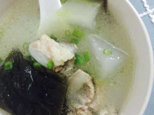 湯的做法之——排骨湯