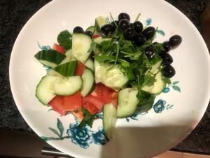 600卡减肥健康，地中海风味鱼肉烤馕的做法 步骤3
