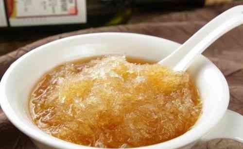 一年四季燕窩食用指南：不同季節(jié)的燕窩搭配與功效解析