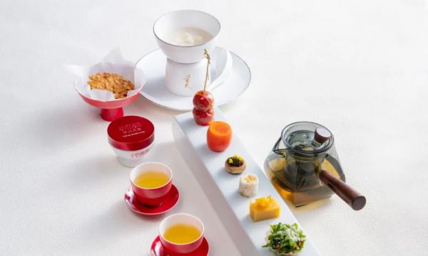 小仙燉鮮燉燕窩養(yǎng)生下午茶。
