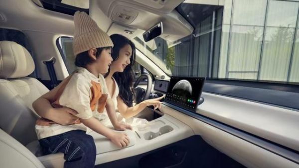 為什么身邊的人都在選擇智能電動車？周末來這里解鎖智能出行黑科技-有駕