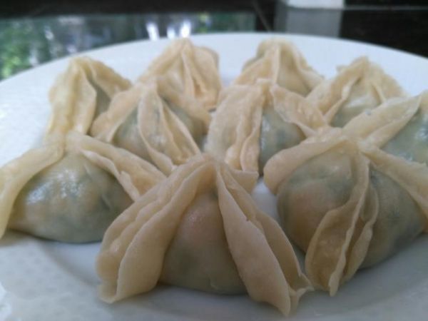 韭菜鮮蝦花式蒸餃（半燙面）的做法