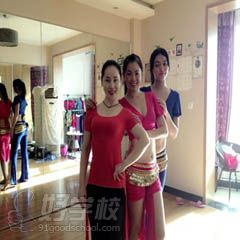 舞悅（肚皮舞瑜伽）工作室學(xué)校環(huán)境