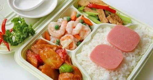 專家告訴你健康吃午餐的宜與忌，附一周營養(yǎng)食譜推薦