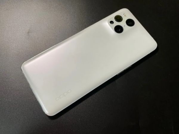 2022年oppofindx3現(xiàn)在還值得買嗎？性價比怎么樣