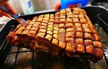 挪威鄰居親授-脆皮烤肉 烤豬五花肉（Ribbe)