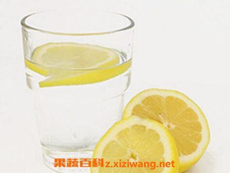 喝檸檬蜂蜜水的4大禁忌