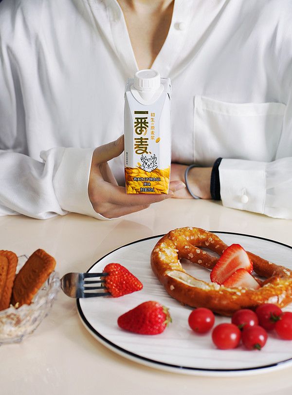 想购买火遍全球的燕麦奶?我推荐你试试一番麦