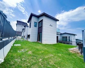 合院,仅179万!上下两层,三室(赠花园,车位)现房,随时看