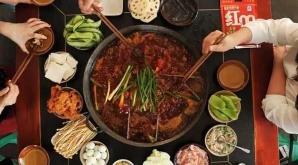 吃火鍋時(shí)“不能錯(cuò)過(guò)”的4種蔬菜,甚至比肉還美味,你點(diǎn)過(guò)嗎?