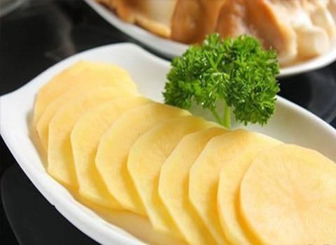 吃火鍋時(shí)“不能錯(cuò)過(guò)”的4種蔬菜,甚至比肉還美味,你點(diǎn)過(guò)嗎?