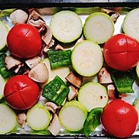 蒜蓉黑椒汁烤時蔬的做法圖解1