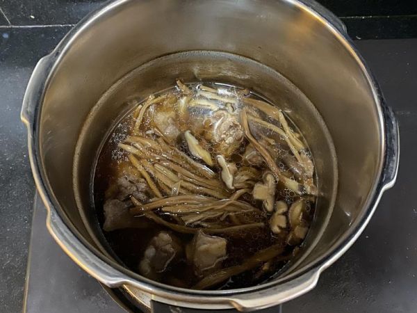 純奶手撕吐司的做法 步驟1