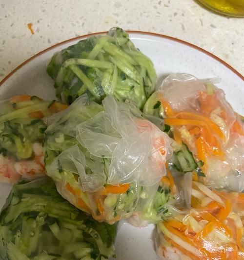 蘸汁生菜，健康又美味（教你制作多樣化的蘸汁和生菜沙拉）