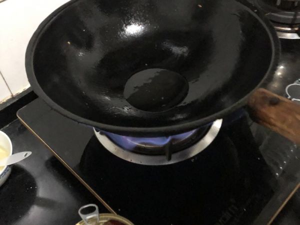純奶手撕吐司的做法 步驟1