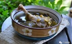 黃花菜煲排骨湯