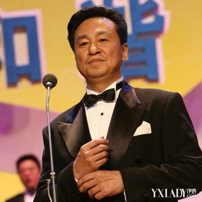 【圖】陪祖國(guó)過(guò)年聶建華歌詞賞析 小編帶你深入了解敬業(yè)歌唱家2