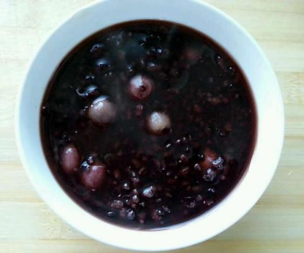 你只知道黑米是養(yǎng)生良品，可搭配它們，效果更好！