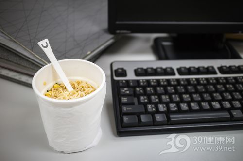 方便面 快食面 杯面 辦公室 電腦 加班_21408480_xxl