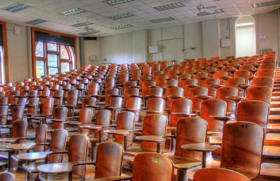 生物《健康的生活》手抄报怎么做