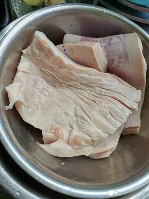 自制簡單又健康生酮油脂—豬油的做法 步驟1