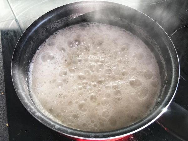 純奶手撕吐司的做法 步驟1