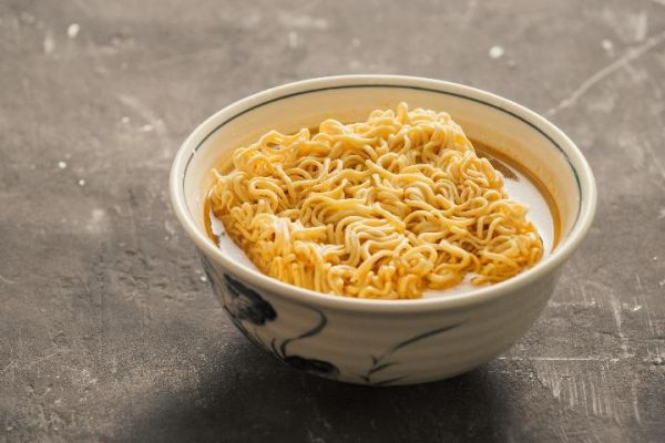 白領(lǐng)怎么吃方便面更健康