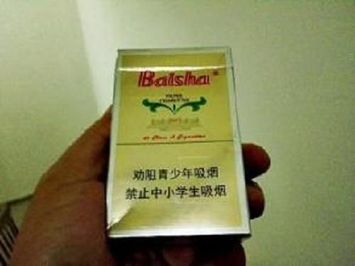香煙盒上為什么要寫“吸煙有害健康”六個(gè)字？不是自相矛盾嗎？