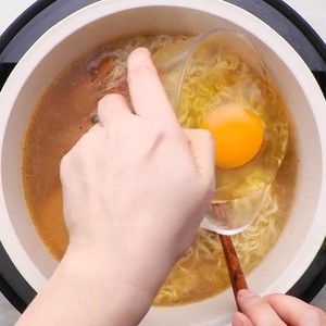 健康煮泡面的做法步骤 第2步
