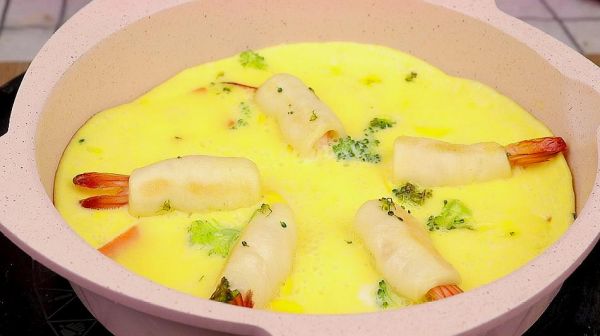 鸡蛋最营养做法，比传统煎蛋营养翻倍，补钙补锌，宝宝辅食首选