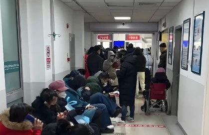 名醫(yī)說 | 名中醫(yī)王利蘭：毛囊炎，分階段、內(nèi)調(diào)外治是核心！