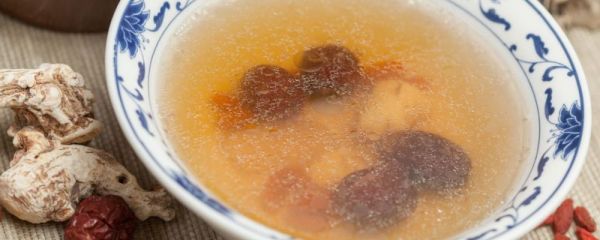 女性補血養(yǎng)顏湯 女性喝什么補血養(yǎng)顏湯 女性補血養(yǎng)顏湯有哪些