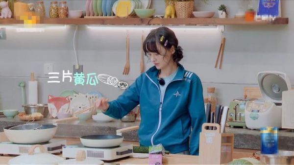 鄭爽為什么這么瘦像個皮包骨紙片人 鄭爽暴瘦減肥方法是什么