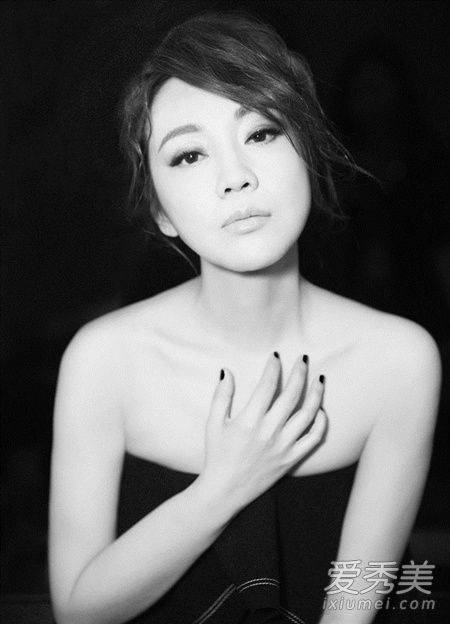 閆妮瘦身秘訣是什么？比女兒還美 閆妮暴瘦30斤減肥方法揭秘（2）