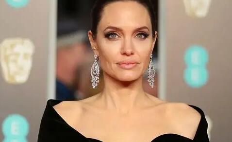 安吉麗娜朱莉暴瘦原因你知道嗎？快戳進來了解一下