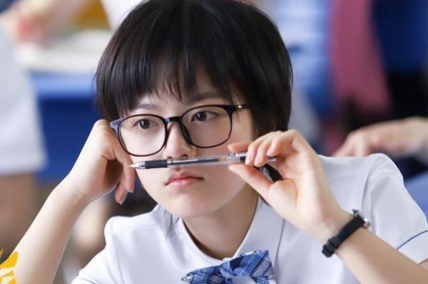趙今麥?zhǔn)莩觥胺词盅保痪湓挿窒?個(gè)減肥秘訣，人人瘦到90斤