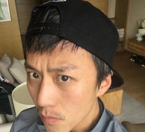 鄧超公開瘦身秘訣 15天暴瘦10斤網(wǎng)友調(diào)侃“下巴能戳死人”