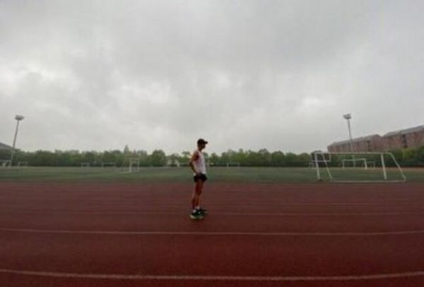 暴瘦40斤！韓寒雨中5公里17分鐘 體型巨變實屬驚人