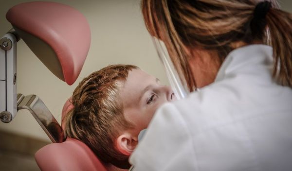 闺蜜肚子疼怎么安慰她_女生说肚子疼不在身边怎么回复 - 上海家庭医生