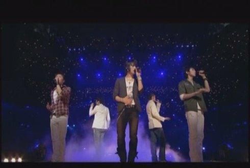 東方神起——那一片紅海的輝煌
