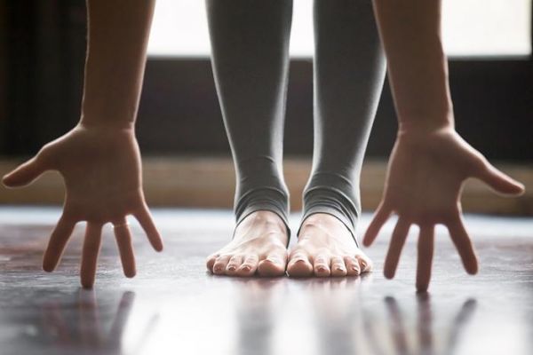 7個動作拉伸你的腿部,促進血液循環(huán),拉伸韌帶,告別大象腿