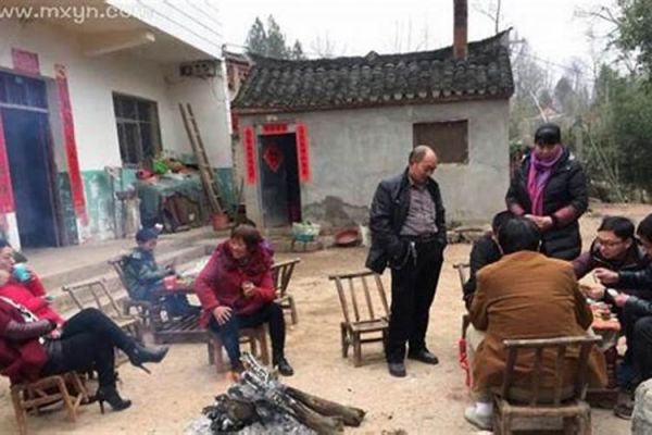 夢見老人摔倒了又爬起來了啥意思