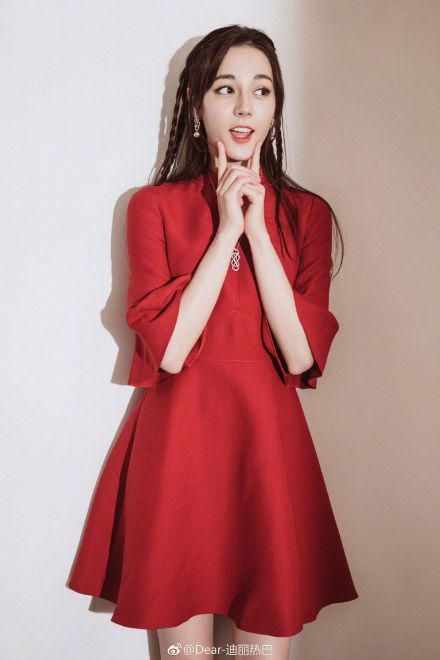 169cm迪麗熱巴真實體重曝光！網(wǎng)友嚇傻：不可能