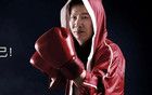 卢伟冰晒入职照片：加入小米 6 周年，与雷军合照