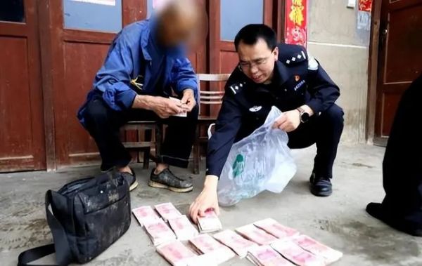 老人21萬積蓄被盜暴瘦15斤：村里很多人都知道老人家中有錢