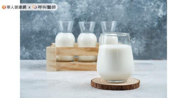 想要擁有好情緒，不妨每天早晚來2杯240ml的鮮奶，照顧骨本同時擁有好心情。